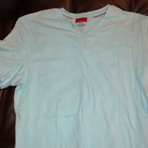 Alfani Tee. Stretch Material.